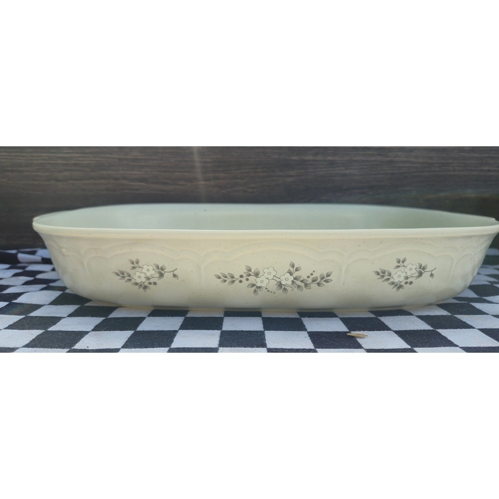Pfaltzgraff Heirloom 2 Quart Baker Rectangular Casserole Dish Grey Floral 236